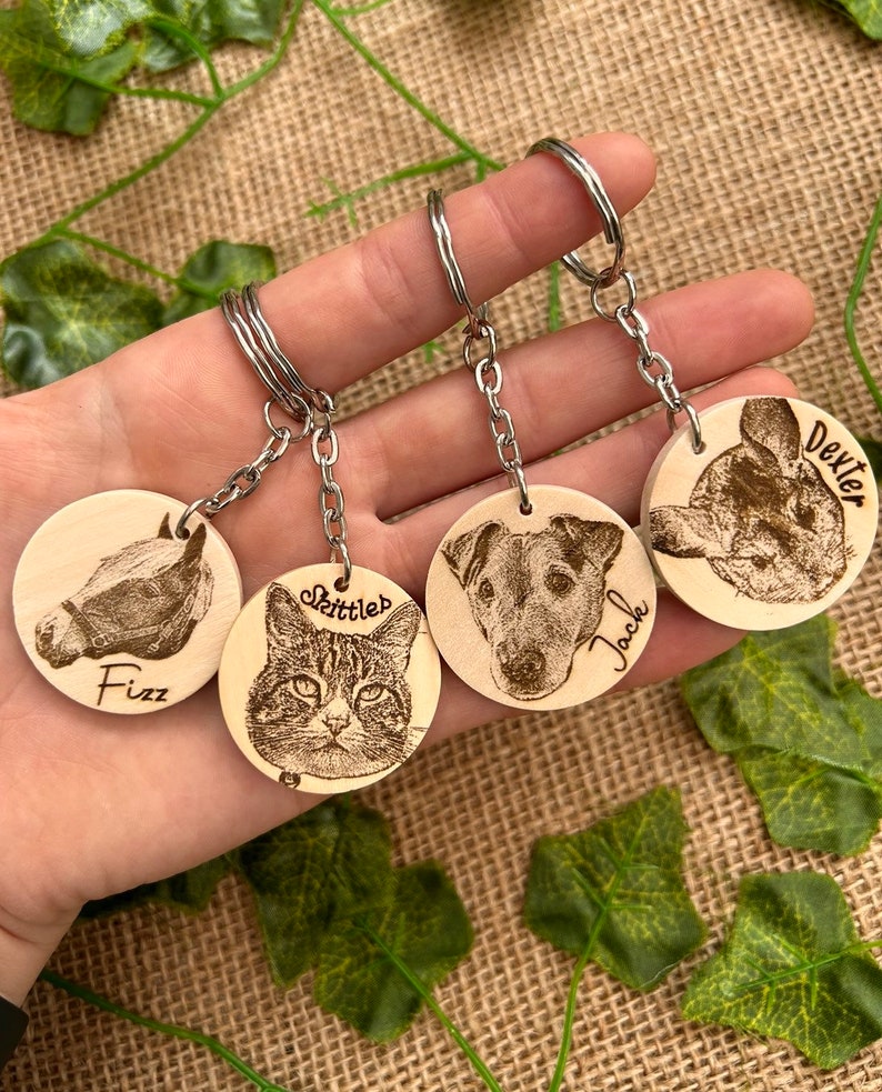 Engraved wood slice keyring
