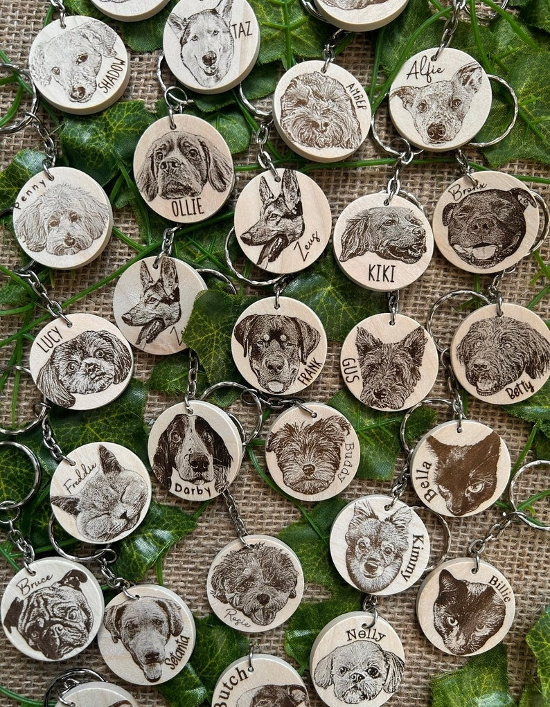 Engraved wood slice keyring