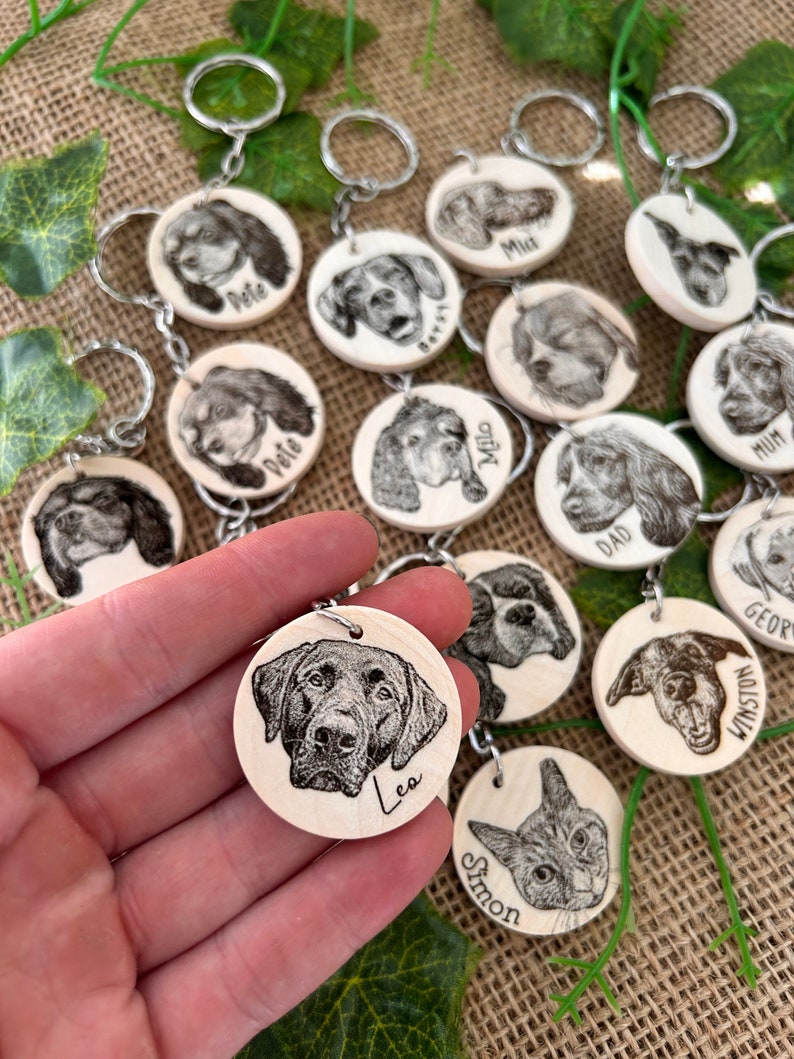 Engraved wood slice keyring