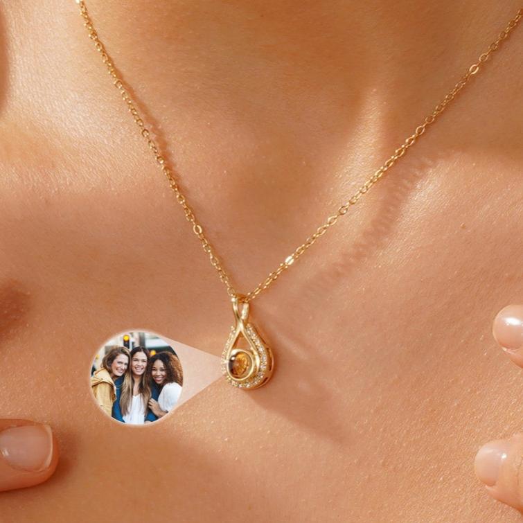 Projection Necklace